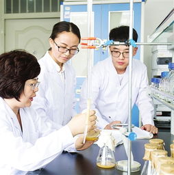 课堂上的女科学家 图 ──记天津科技大学生物工程学院教授王敏